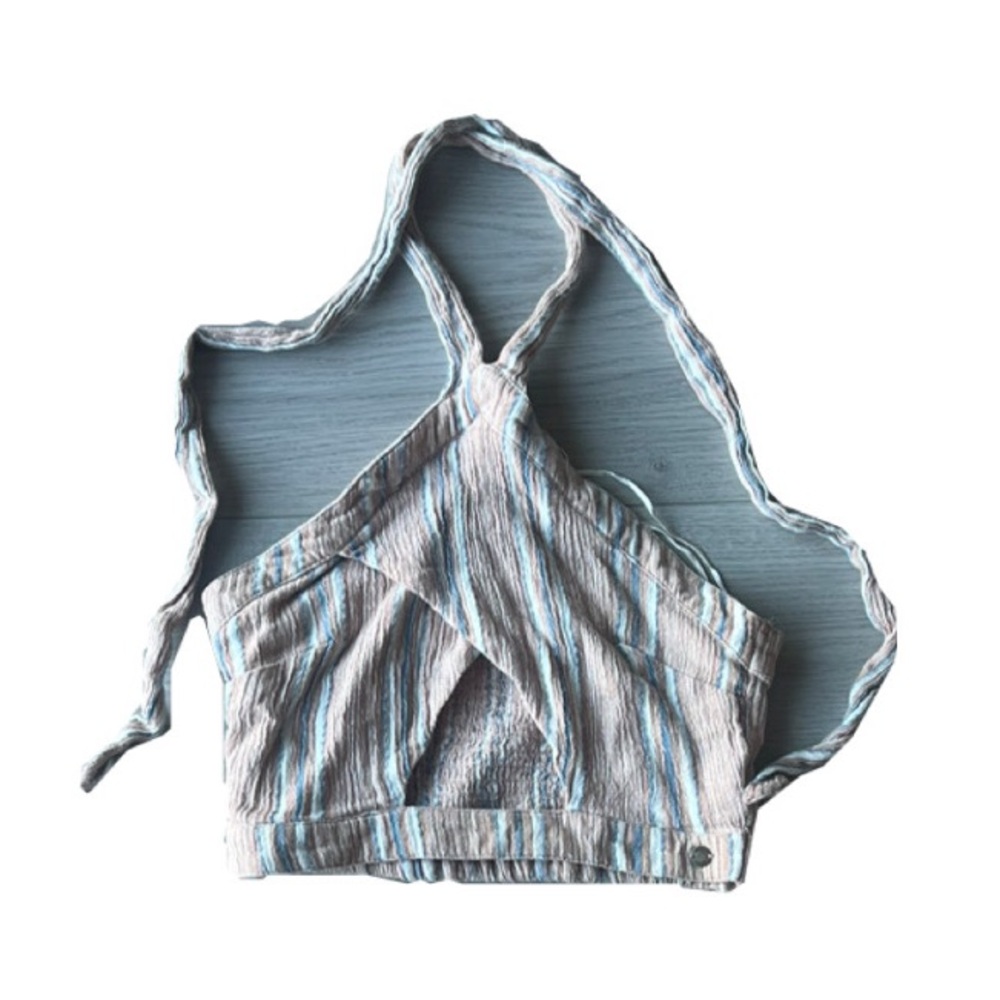 Roxy halter crop top